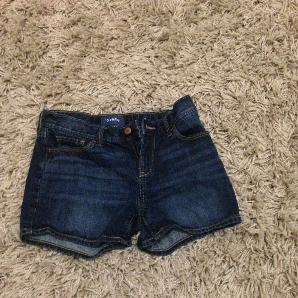 Dark blue shorts